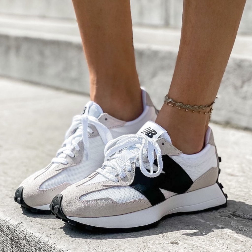 New Balance 327 Branco/Preto
