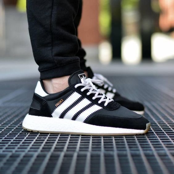 Adidas Iniki Runner Preto/Branco