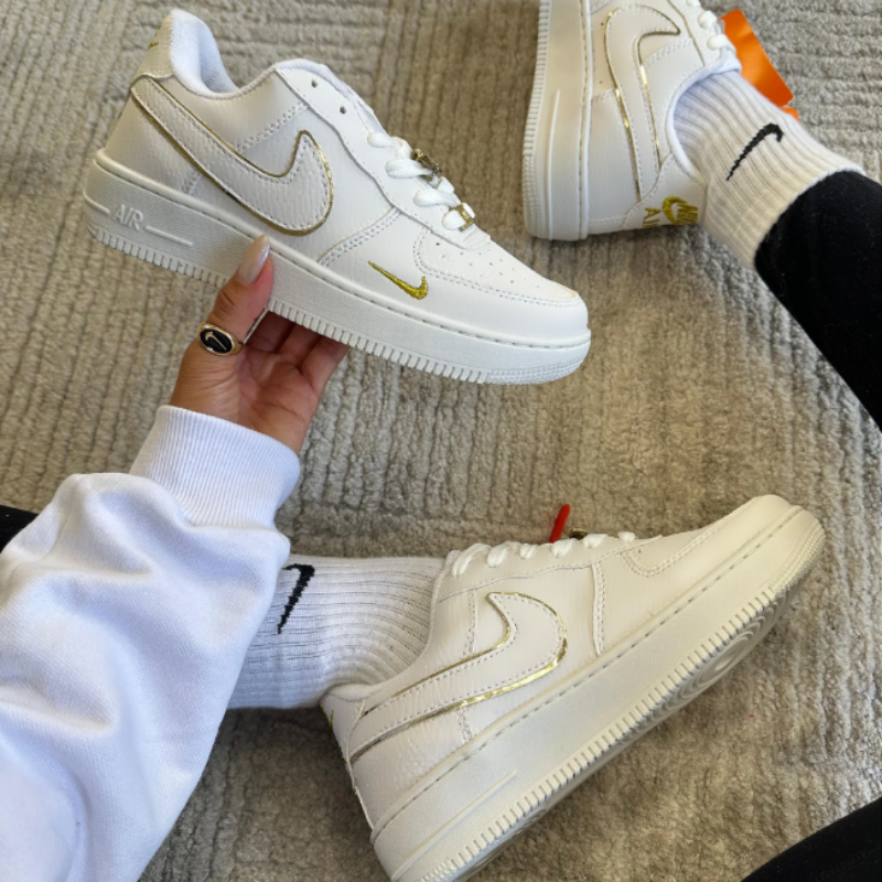 Nike Air Force Branco/Dourado